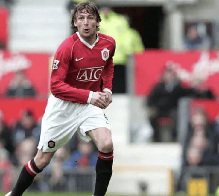 炸了!利物浦3选1换帅救命?1亿转会费+穆帅式铁血,谁能救4.8亿豪阵?